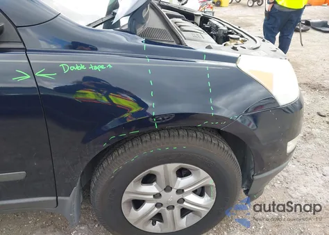 2012 Chevrolet Traverse Ls z USA, uszkodzony, nr VIN 1GNKRFED2CJ279065